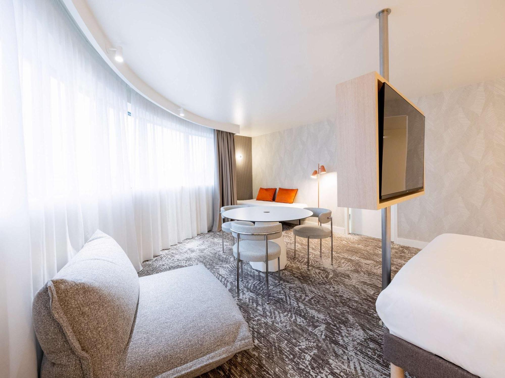 Novotel Paris 13 Porte D'Italie Le Kremlin-Bicêtre Екстериор снимка