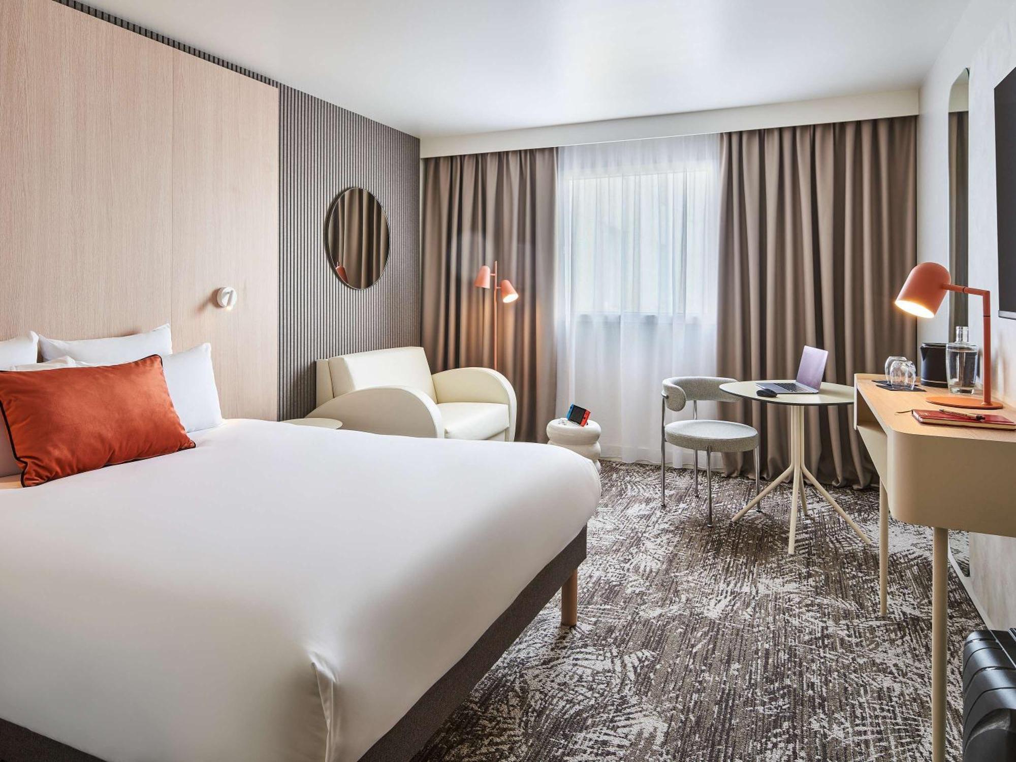 Novotel Paris 13 Porte D'Italie Le Kremlin-Bicêtre Екстериор снимка